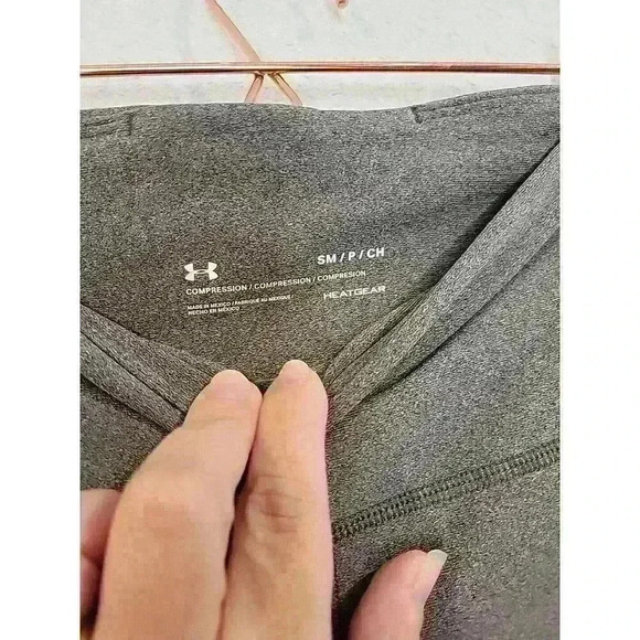 Under Armour Womens Crop Compression Pants Small - Picture 3 of 4